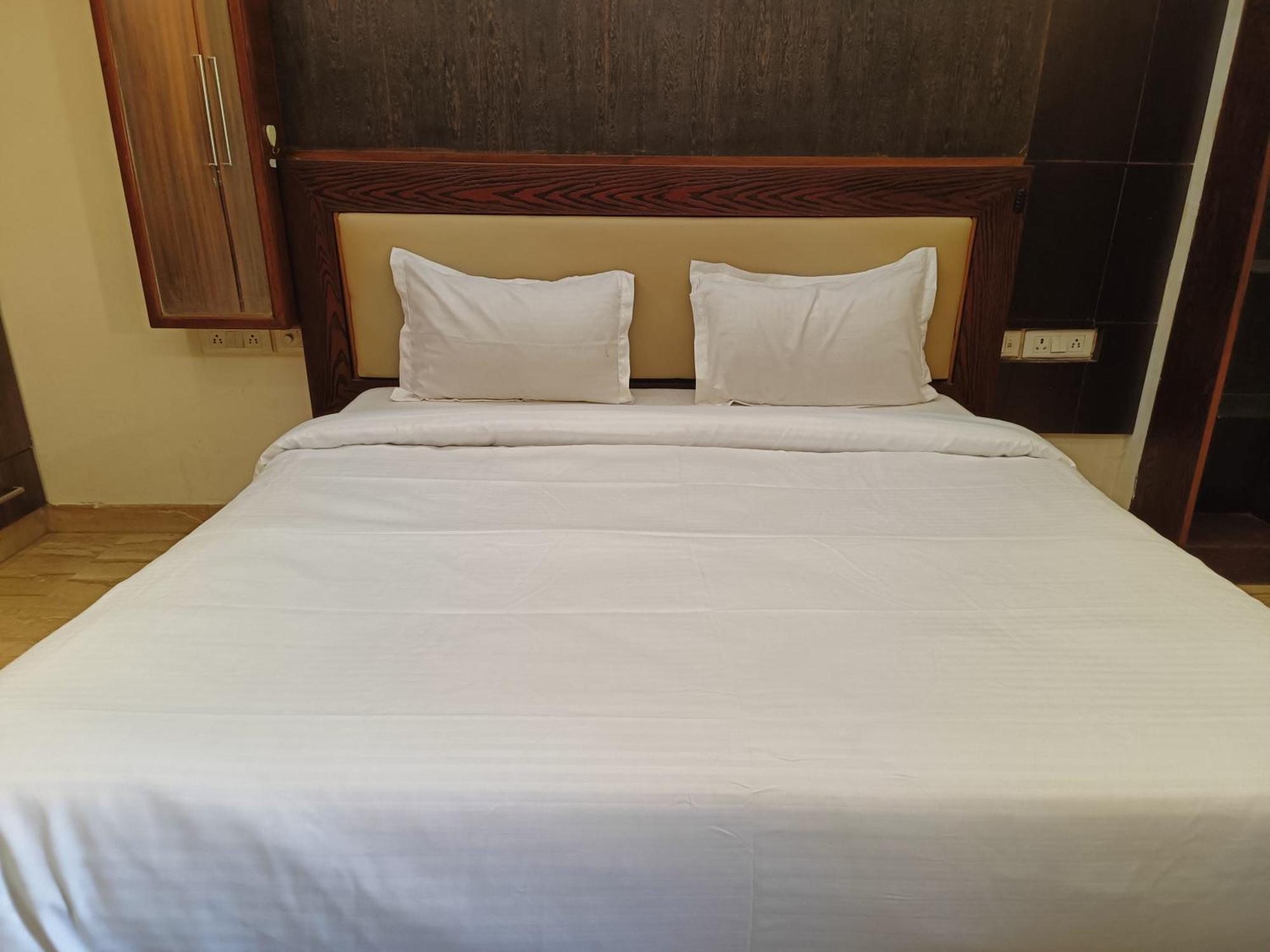 Greenleaf Apartment And Suites, Greater Kailash 1 New Delhi Exterior photo